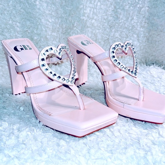 Gianni Bini Rhinestone Heart Platform Thong Sandals - Picture 5 of 8